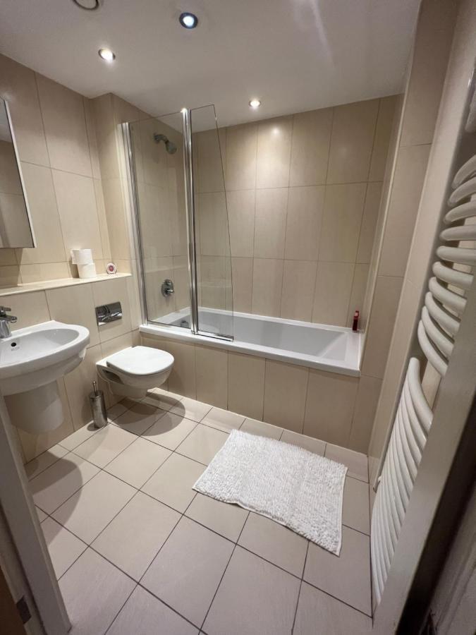 Bigkings Cosy 2 Bedroom Apartment With Free Parking In Central 曼彻斯特 外观 照片